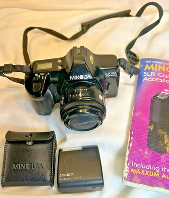 Lente Minolta Maxxum 3000i 35mm câmera Af 50, flash não testado  - Imagem 1 de 4