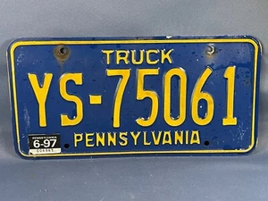 1970's Truck Blue Pennsylvania PA License Plate Original Sticker 4760 - Imagen 1 de 6