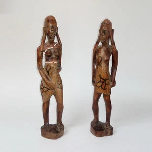 Figure in legno africano, statuette in legno intagliato africano - Foto 1 di 7