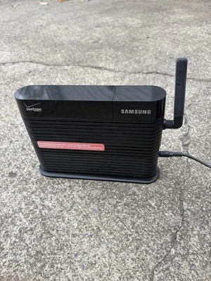 Samsung SCS2U01 Network Extender for Verizon Wireless - Black - Image 1 of 4