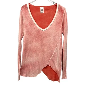Free People Size XS Long Beach Pullover Sweater Asymmetrical Hem Coral Knit Top - Picture 1 of 8