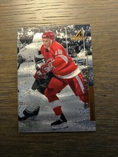 1997-98 Pinnacle Steve Yzerman Rink Collection #PP71
