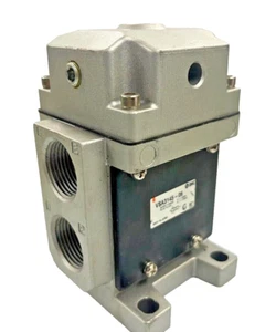 SMC VSA series VSA3145-06 3-Way Air Pilot Pneumatic Control Valve  3/4" - Picture 1 of 4