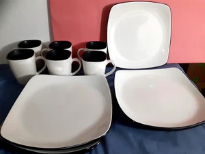 Corelle Hearthstone Royal weiß mit schwarzer Unterseite Abendessen & Tassen von Corning - Bild 1 von 7