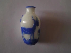 Chinese Sapphire-Blue Overlay White Carved Deer Pine Peking Glass Snuff Bottle - Picture 1 of 12