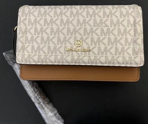 Nuevo Michael Kors Firma Logo Vainilla Muñequera Billetera Trasera Snap Teléfono Estuche - Imagen 1 de 7