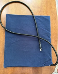 Electric Pet Indoor Heating Pad Bed Warmer Waterproof for Dog or Cat Pre-owned - Picture 1 of 4