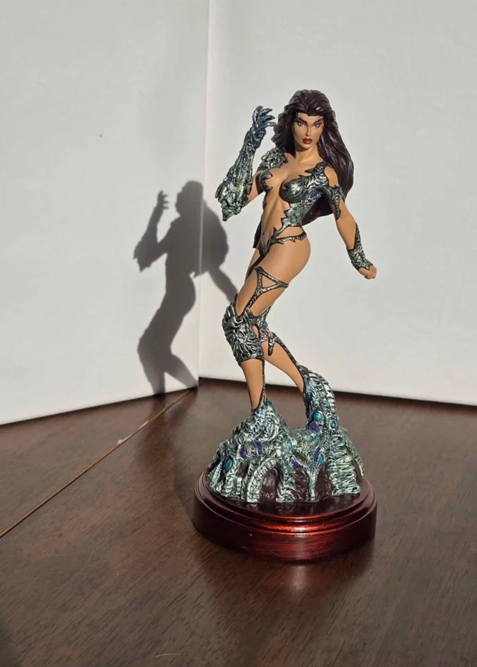 "Escultura de porcelana fundida en frío Clayburn Moore Creations WITCHBLADE 12"" 2543/5000" Foto 1 de 3