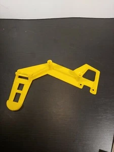 Yellow Base B Long MOUSE TRAP Board Game Replacement Part 1986 Milton Bradley - Picture 1 of 2