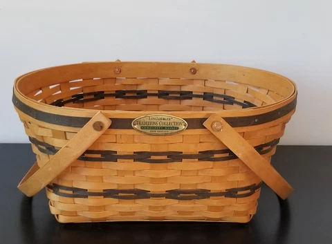 Longaberger Traditions Collection Family Basket 1996 Edition Green Cover