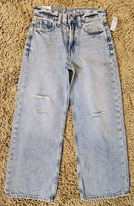 NWT GapKids Girl's Low Stride Wide Leg Medium Wash Distressed Jeans Size 8 - Picture 1 of 5