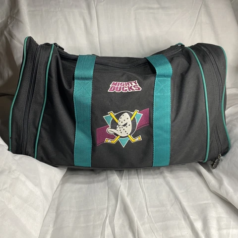 Vintage MIGHTY DUCKS Hockey 1993 NHL Embroider logo Duffle Bag RARE Cover