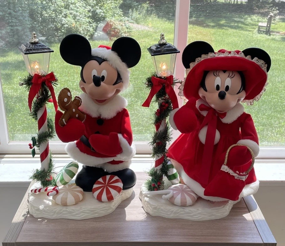 Santa's Best 1996 Animated 21" Christmas Mickey& Minnie Mouse w Light Post WORKS - Image 1 of 4