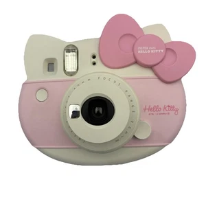 Fujifilm Hello Kitty Cheki Pink Instax Instant Camera No Strap Tested *Read* - Picture 1 of 10