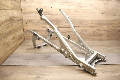 Subchasis trasero Yamaha Raptor 660 YFM660R 2004 04 submarco trasero plateado Foto 1 de 4