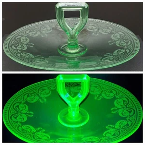 Cambridge Uranium Glass Oval Tidbit Tray "Windows" 704 Etched Pattern *read* - Picture 1 of 11