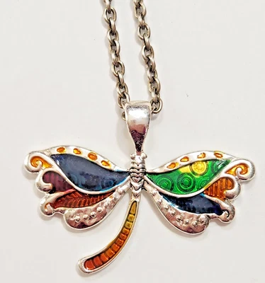 Collar Libélula Esmalte Tono Plateado Ayudando Animales en Riesgo Hadas Insectos Insectos Foto 1 de 4