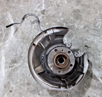 BMW 535I F10 2011-2016 tracción trasera izquierda lado del conductor cubo eje nudillo OEM Foto 1 de 2