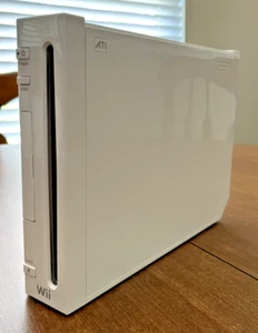 Nintendo Wii console only RVL-001 USA white BROKEN DISC READER (READ DESC.) - Picture 1 of 8