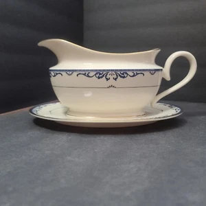 Lenox Liberty Gold Presidental Collection 1999 Shape Gravy Boat with under plate - Picture 1 of 9