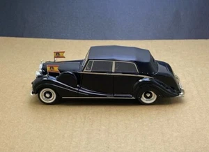 1/43 Rolls-Royce 1952 Phantom IV, H. J. Mulliner Cabriolet Chassis 4AF18 (Close) - Picture 1 of 18
