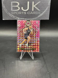 2024 Panini Mosaic - Rookies Pink Camo Mosaic Prizm #351 Ben Sinnott (RC) - Picture 1 of 1