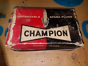 Champion D-10 Spark plugs, Package of 10, NOS. Two have the cellophane torn - Picture 1 of 6