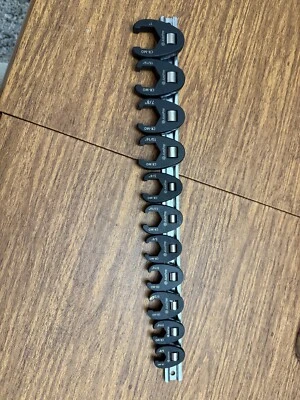 Juego de patas de gallo AmPro CR-MO 11 piezas con estante - ligeramente usado Foto 1 de 2