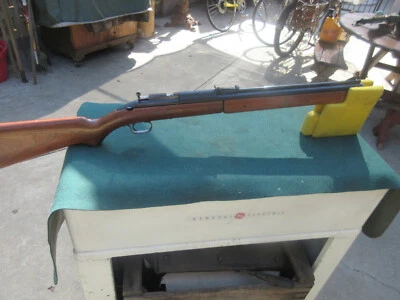 SHERIDAN "BLUE STREAK" .20CAL MULTI-PUMP PELLET RIFLE - Image 1 of 4