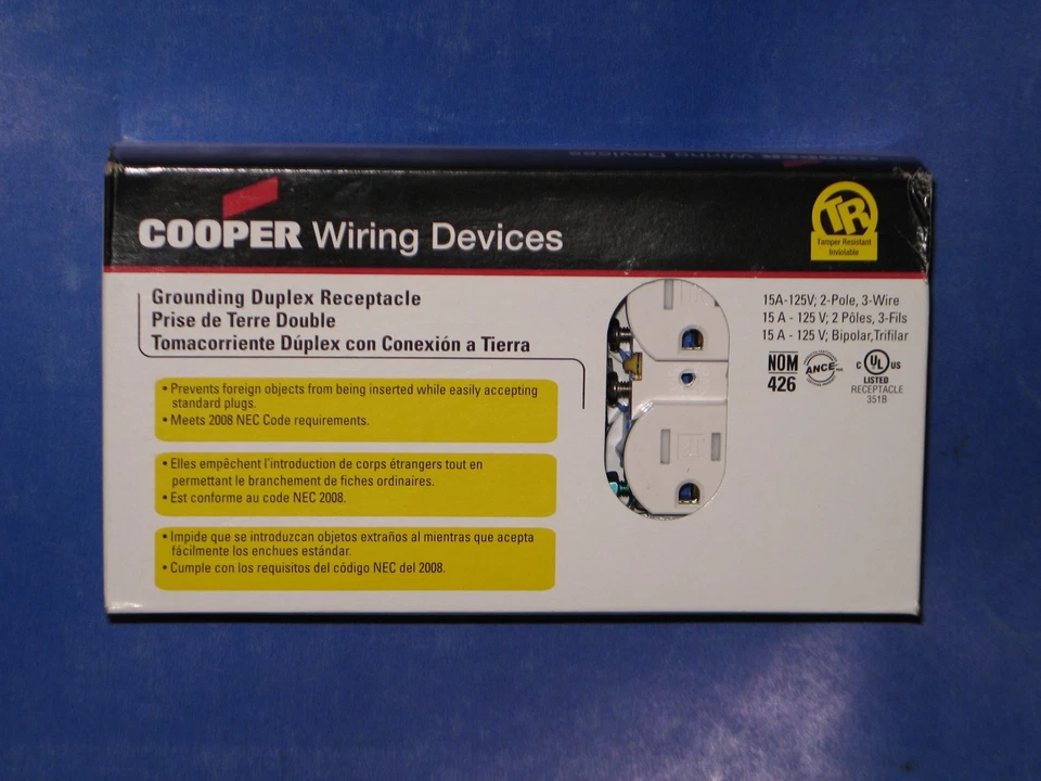 Cooper TR270W Grounding Duplex Receptacles 15a 125v