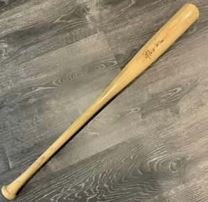 Los Angeles Dodgers Matt Kemp #27 Signed Bat (unbranded Bat)  34in 34.3 Oz - Picture 1 of 9