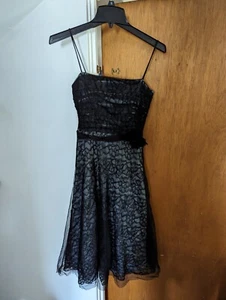 NWT LAUNDRY BY SHELLI SEGAL WOMEN'S BLACK LACE FORMAL DRESS SIZE 2 - Picture 1 of 5