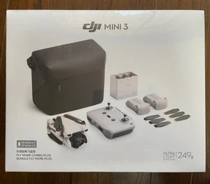 Drone con cámara DJI Mini 3 Fly More Combo Plus M16313 4K con DJI RC-N1 en caja - Imagen 1 de 3