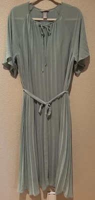 H&M Sz M Aqua Pleated Below Knee A Line Flowy Dress New - Image 1 of 4