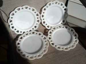 Set of 4 Vintage Hazel Atlas Opaque Milk Glass Lace Edge Plates Early American - Picture 1 of 4