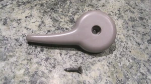 2003-2005 Chevrolet Suburban Truck OEM PASSENGER RIGHT SEAT RECLINE LEVER GRAY - Picture 1 of 1