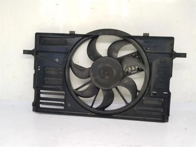 Ventilador de refrigeración del radiador Volvo C70 2008 2,4 diésel D5244T13 31261990 Foto 1 de 4