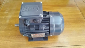 TEC HIGH QUALITY 3 PHASE ELECTRIC MOTOR 1400RPM 0.75kW - Picture 1 of 4