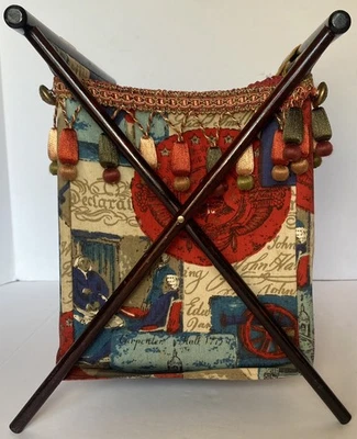 Colonial Tassel Folding Knitting Crochet Yarn Sewing Basket 270 - Image 1 of 4