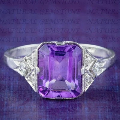 Anillo enchapado en oro blanco de 18 quilates de amatista natural y diamante talla esmeralda de 5,30 quilates Foto 1 de 4