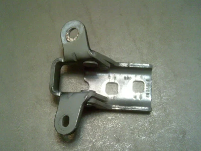 08-15 Dodge Caravan Town Country derecha pasajeros puerta delantera lateral bisagra puerta inferior Foto 1 de 2