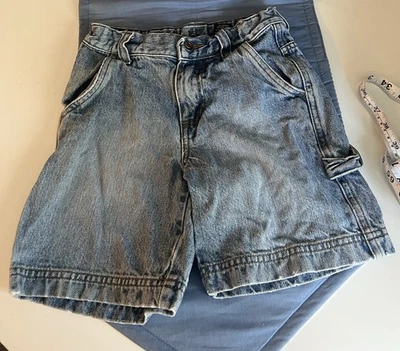 Pantalones cortos largos de mezclilla vintage para niños talla 4 de la marca Cherokee para niños Foto 1 de 4