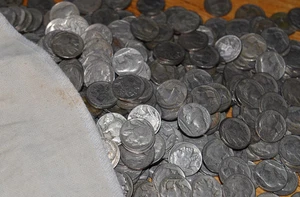 50x BUFFALO INDIAN HEAD NICKELS 5c MIXED DATE COINS FULL DATES CIRCULATED * A32 - Picture 1 of 1
