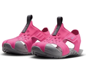 Sandalia deportiva Nike Sunray Protect para niñas pequeñas talla 7 rosa/gris ligera - Imagen 1 de 7