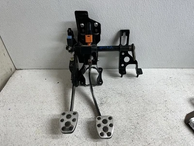 Subaru Impreza WRX 2.0 2015-2017 transmisión manual embrague muelles de pedal de gasolina Foto 1 de 4