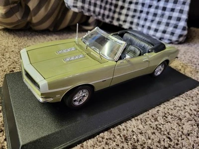 Maisto Special Edition 1968 Chevrolet Camaro SS 396 Convertible 1:18 Minty Gold - Image 1 of 4