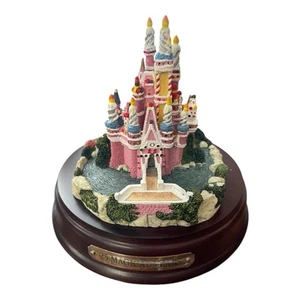 El Arte de Disney 25 Años Mágicos 1971-1996 Castillo Fraser Pequeña Estatuilla Rota - Imagen 1 de 4