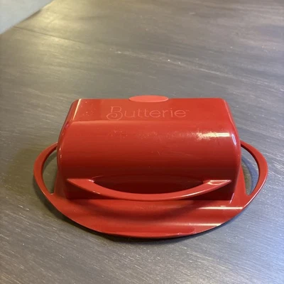 Kitchen Concepts Unlimited "Better Dish" Butterie Flip-Top Butter Dish Red USED - Image 1 of 4