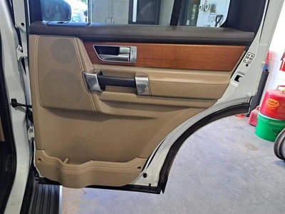 LR4 2016 paso Rh puerta trasera lateral interior panel de moldura tostado/marrón TGV Foto 1 de 4