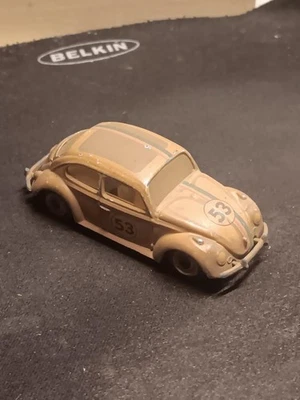 HERBIE THE LOVE BUG GOES BANANAS 1/64 VW ESCARABAJO con PACK PROTECTOR Foto 1 de 2